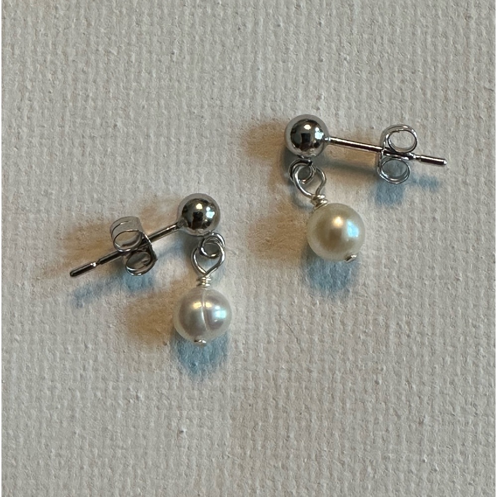 White Freshwater Cultured Pearl Post Earrings with Butterfly Backs